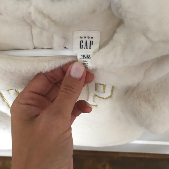 Gap 18-24m sweater - Picture 2 of 4